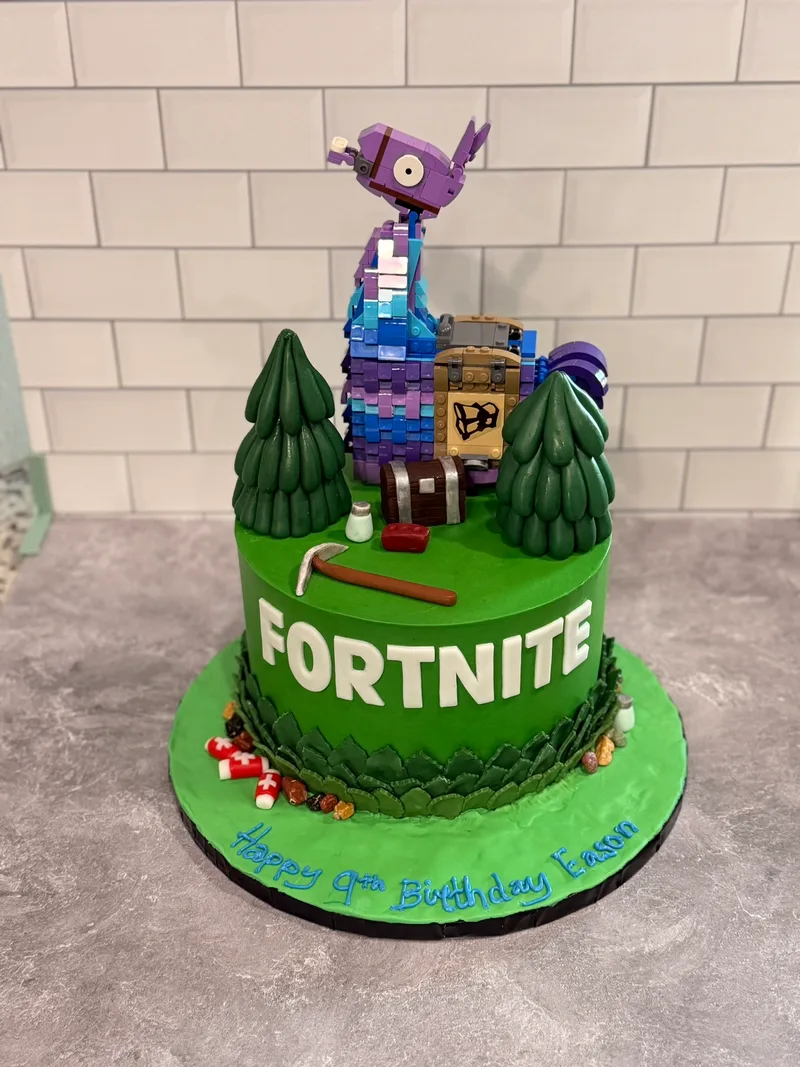 Custom cake by tsp bakeshop, West Richland WA