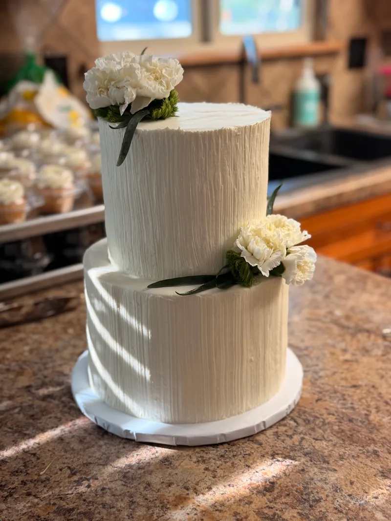 Textured cake with florals