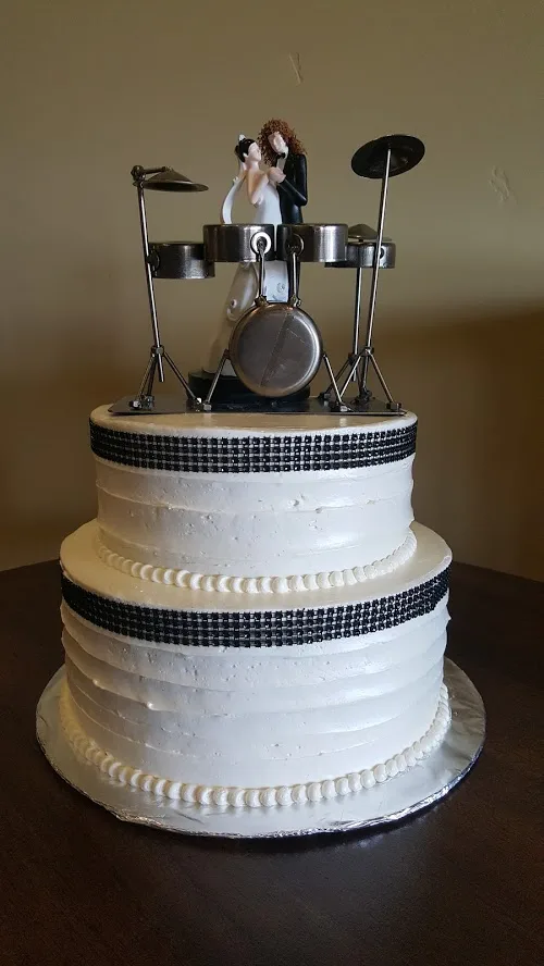 Rockandrollweddingcake