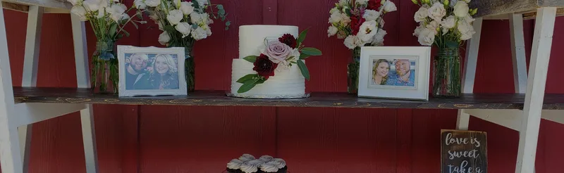 Weddingdessertbarwithcupcakes Banner